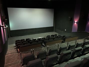 【ユナイテッド・シネマ トリアス久山｜SC6｜93席】映画館が貸切できます！企業イベントから個人利用まで幅広く対応！ - ユナイテッド・シネマ トリアス久山