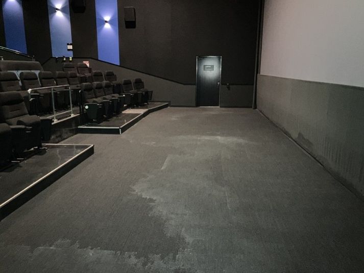 スクリーン7 - ユナイテッド・シネマ トリアス久山