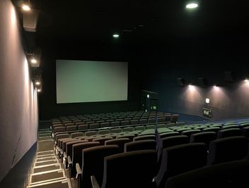 【ローソン・ユナイテッドシネマ 長崎｜SC4｜190席】映画館が貸切できます！企業イベントから個人利用まで幅広く対応！ - ローソン・ユナイテッドシネマ 長崎