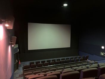 【ローソン・ユナイテッドシネマ 長崎｜SC6｜96席】映画館が貸切できます！企業イベントから個人利用まで幅広く対応！ - ローソン・ユナイテッドシネマ 長崎