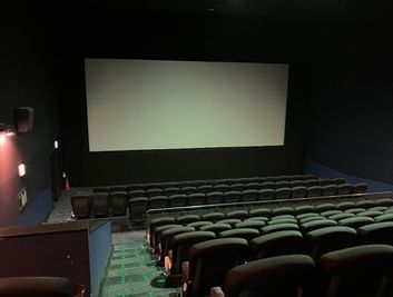 【ローソン・ユナイテッドシネマ 長崎｜SC7｜146席】映画館が貸切できます！企業イベントから個人利用まで幅広く対応！ - ローソン・ユナイテッドシネマ 長崎