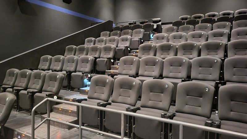 スクリーン4 - ローソン・ユナイテッドシネマ PARCO CITY 浦添