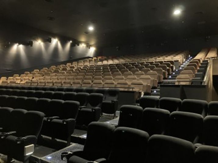 スクリーン1 - ユナイテッド・シネマ新潟