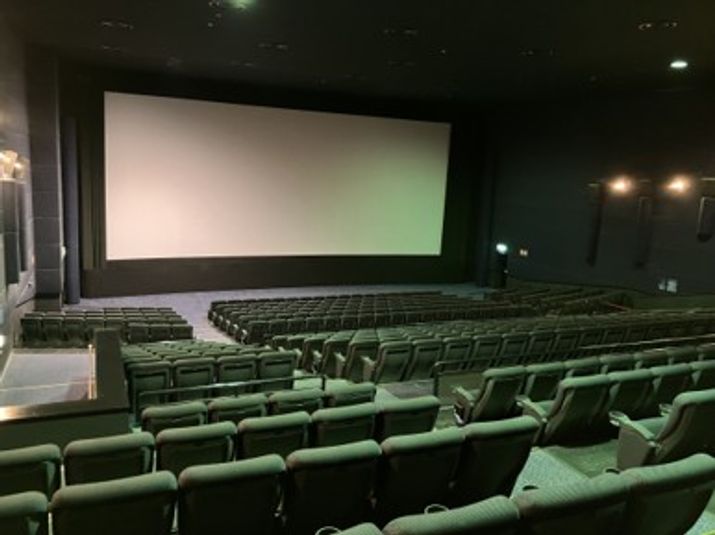 スクリーン1 - ユナイテッド・シネマ稲沢