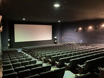 【ユナイテッド・シネマ稲沢｜SC4｜323席】映画館が貸切できます！企業イベントから個人利用まで幅広く対応！ - ユナイテッド・シネマ稲沢