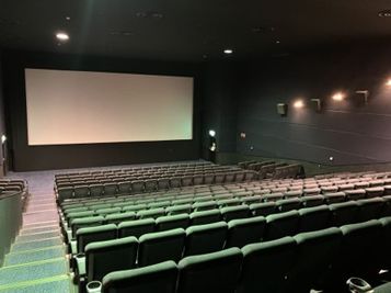 【ユナイテッド・シネマ稲沢｜SC5｜302席】映画館が貸切できます！企業イベントから個人利用まで幅広く対応！ - ユナイテッド・シネマ稲沢