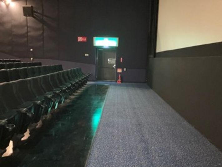 スクリーン8 - ユナイテッド・シネマ阿久比