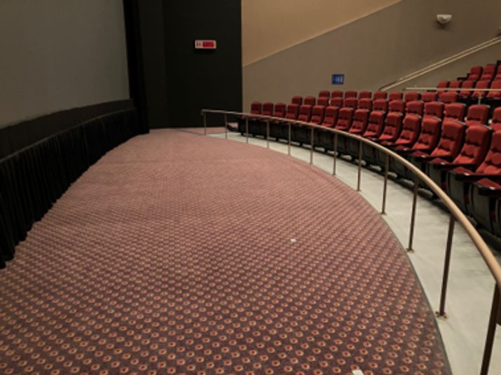 スクリーン13 - ユナイテッド・シネマ豊橋18