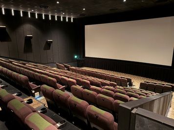 【ローソン・ユナイテッドシネマ岡崎｜SC7｜270席】映画館が貸切できます！企業イベントから個人利用まで幅広く対応！ - ローソン・ユナイテッドシネマ岡崎