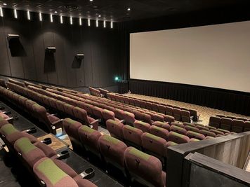 【ローソン・ユナイテッドシネマ岡崎｜SC8｜270席】映画館が貸切できます！企業イベントから個人利用まで幅広く対応！ - ローソン・ユナイテッドシネマ岡崎