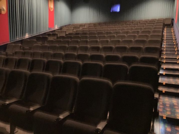 スクリーン4 - ユナイテッド・シネマ橿原