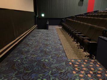 ユナイテッド・シネマ橿原 スクリーン8の室内の写真