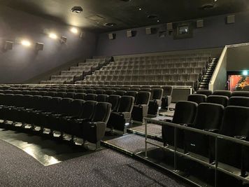 ユナイテッド・シネマ岸和田 スクリーン2の室内の写真