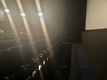 ローソン・ユナイテッドシネマ岸和田 スクリーン9の室内の写真