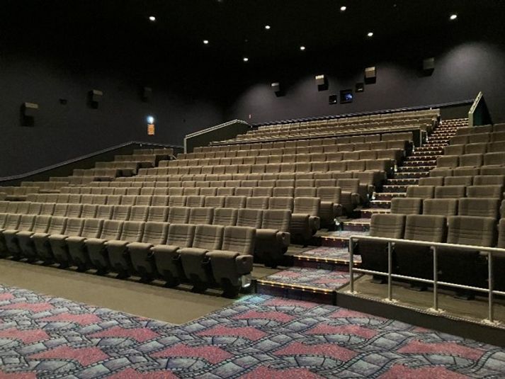 スクリーン1 - ユナイテッド・シネマ金沢