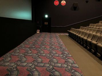 ユナイテッド・シネマ金沢 スクリーン2の室内の写真