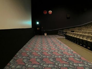 ユナイテッド・シネマ金沢 スクリーン7の室内の写真