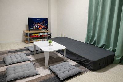 🚶京橋駅徒歩4分｜高速Wi-Fi完備📶｜🎲ボードゲーム充実｜🍳BRUNO＆卓上IHあり｜🎬映画見放題スペース🔌 - レンスペ京橋