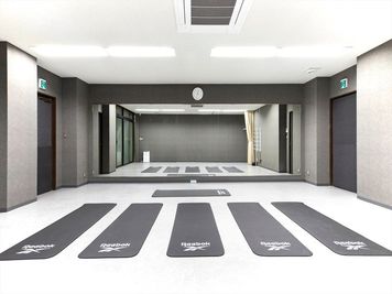 🎊2026年3月Newオープン🎊【戸越銀座駅徒歩4分】大型鏡6m/広々45㎡/Wi-Fi・Bluetoothスピーカー完備 - StudioIrodori戸越銀座店