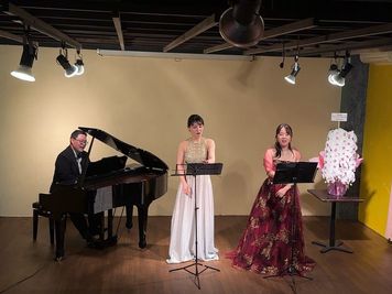 ジーラソーレミュージック＋カフェの室内の写真