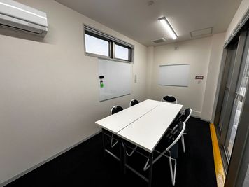 完全個室！落ち着いた空間での集会や打合せが可能です♪ - OPH枚方駅前 『 ツドイノヒロマ 』
