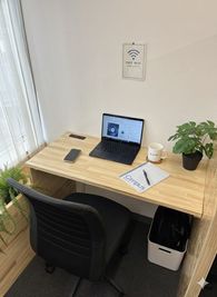 【六本木1分】実測100Mbps超の爆速Wi-Fi＆圧倒的静寂で、極限まで集中 - フリースペースBloom六本木