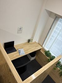 周りの視線を気にせず作業できる半個室ブース - フリースペースBloom六本木 【半個室】フリースペースBloom六本木の室内の写真