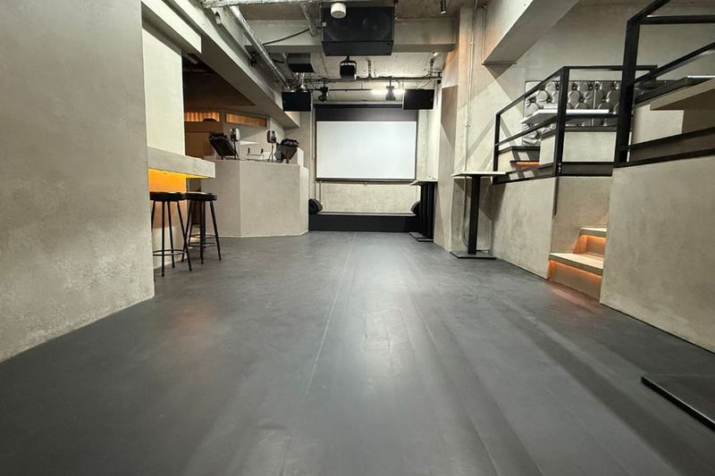 イベントスペース - SUBLEVEL SANNOMIYA BASE