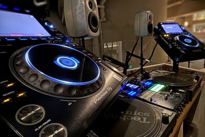 SUBLEVEL SANNOMIYA BASE イベントスペースの室内の写真