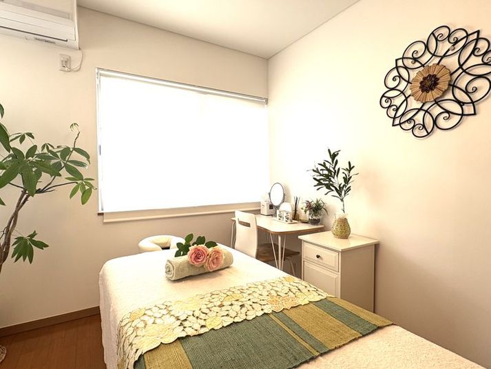 レンタルのお部屋内観１ - レンタルスペース　エルマール 【一軒家のレンタルサロン】閑静な高級住宅街の落ち着いた贅沢空間の室内の写真