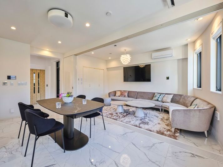 【表参道駅9分｜完全貸切】屋上からは東京タワーの夜景を一望。 - 【表参道駅9分｜完全貸切】屋上東京タワー夜景｜駐車場・室内ゴルフ