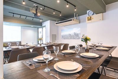 813_MillionLOUNGE西新宿 レンタルスペースの室内の写真