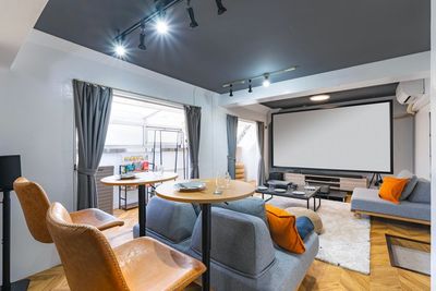 🌸歓送迎会ならここ🚩日吉駅徒歩3分🚶‍♀️貸切シアタールーム🎥大画面スクリーン🍿パーティー🎂飲み会🥂ビジネス利用 - 【THEATER日吉】