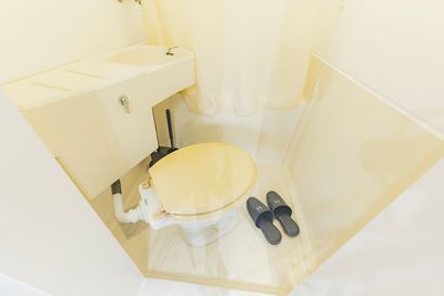 トイレ - 【THEATER日吉】 推し活｜貸切大画面スクリーン｜駅近｜広々[89]の設備の写真