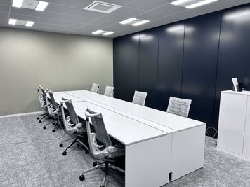 福井駅前徒歩2分、8名会議室。眺望良好、高速Wi-Fi・電源多数完備。打合せや商談に最適な空間です - 越乃バレーbyBBR