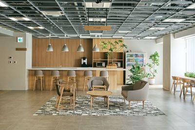 カフェスペース【NAGI】 - 越乃バレーbyBBR コワーキングスペースの室内の写真