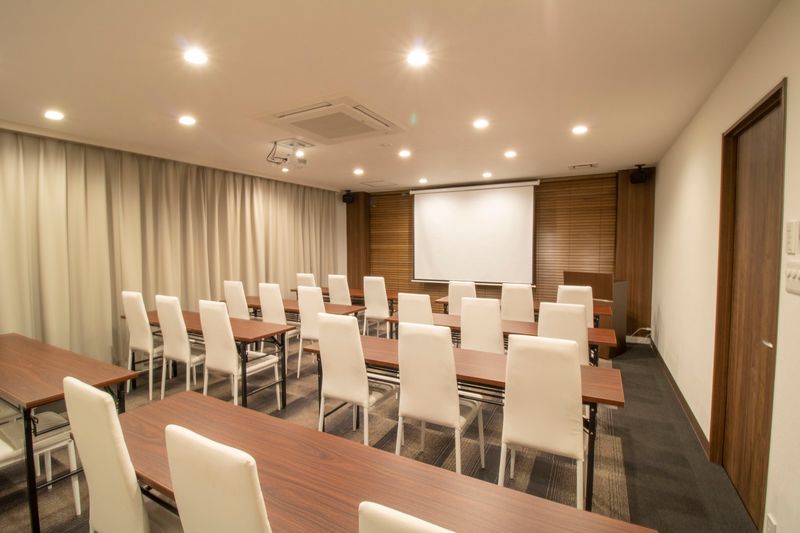 2F 中会議室① 【24名様】 - SBL烏丸会議室