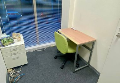 【アスパ日本橋オフィス 213号室】お一人様専用のプライベート空間🚪✨資格勉強や面接対策の場としてピッタリ◎ - アスパ日本橋オフィス