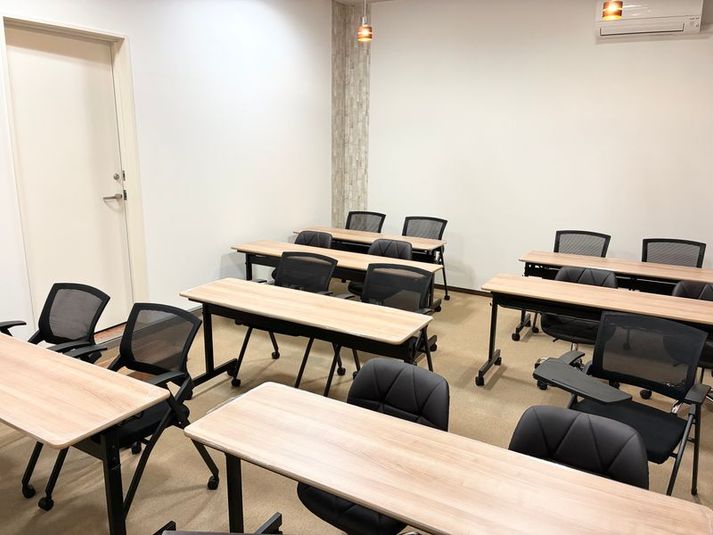 S.H.Plus ビジネス&プライベート利用、パーティ、映画鑑賞 - Station Hub 東口店