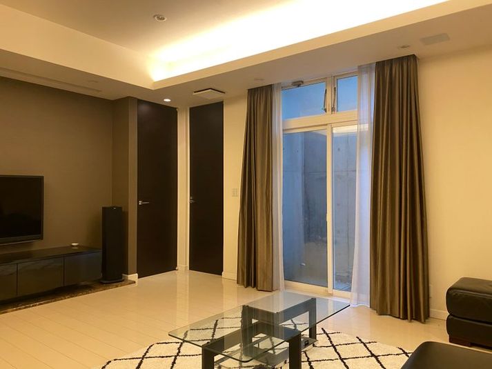 女性限定！トイレ駐車場付きレンタルスペース - SAITO