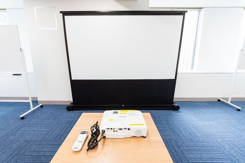 東町201会議室[定員80+予備椅子] - みんなの貸会議室　那覇東町店