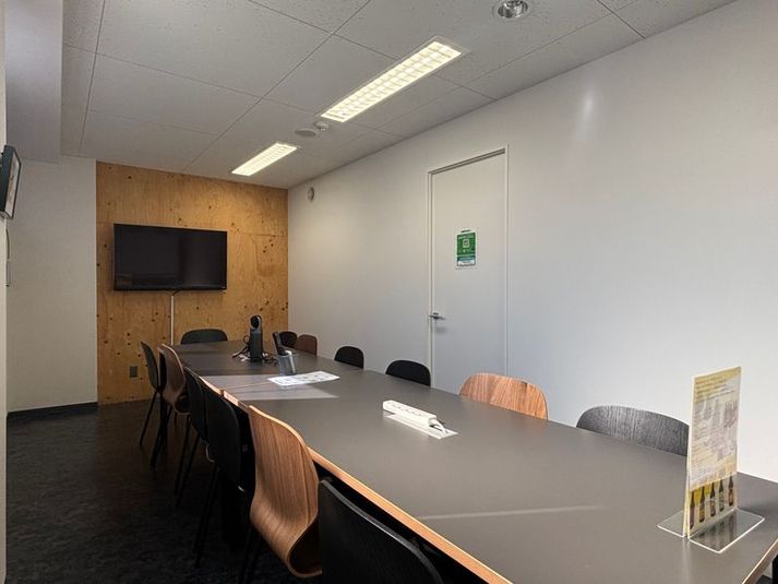 14名用会議室 - 松戸 by M.A.D.center