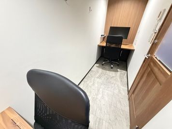 いいオフィス船橋 2名個室（ブース13）の室内の写真