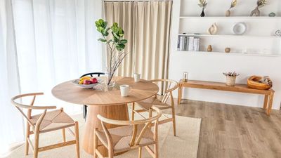 ダイニングテーブルとカーテン - サモスタ目黒店 サモスタ目黒店501の室内の写真