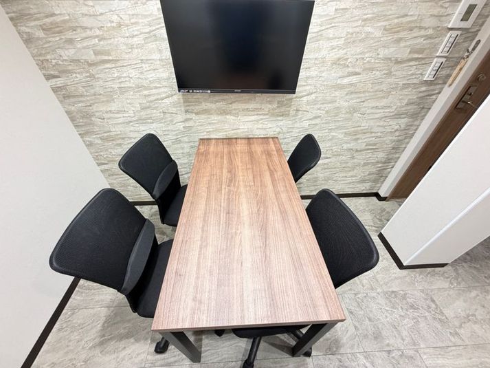 4名会議室（Room A） - いいオフィス船橋