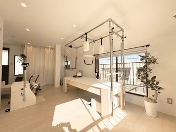 LIFE LOGピラティススタジオ大井町店 大井町ピラティススタジオの室内の写真