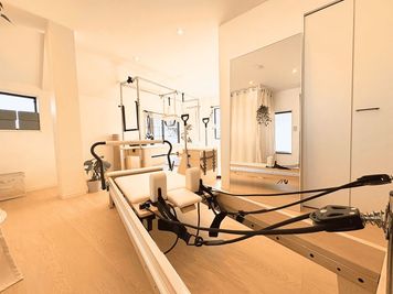 LIFE LOGピラティススタジオ大井町店 大井町ピラティススタジオの室内の写真