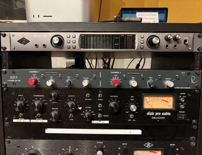 MONOLITHIC STUDIO - MONOLITHIC STUDIO