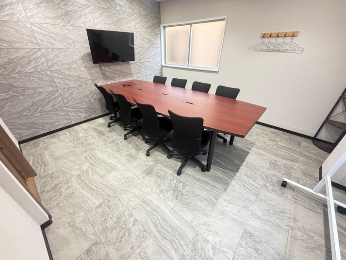 8名会議室（Room B） - いいオフィス船橋