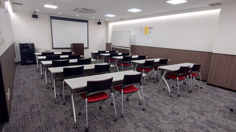 ニュー共栄ビル(大阪梅田)「地下レンタルスペース＆大会議室」 - ニュー共栄ビル(大阪梅田)「地下レンタルスペース＆大会議室」